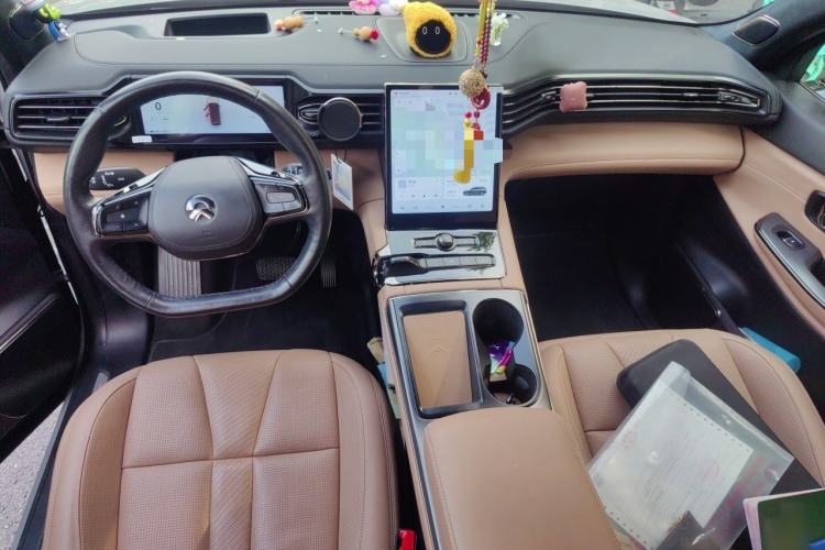 Used Nio ES8 2022 100 kWh 7-Seater Version Center Console