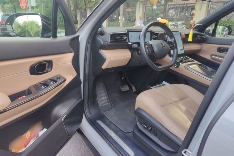 Used Nio ES8 2022 100 kWh 7-Seater Version Driver Seat