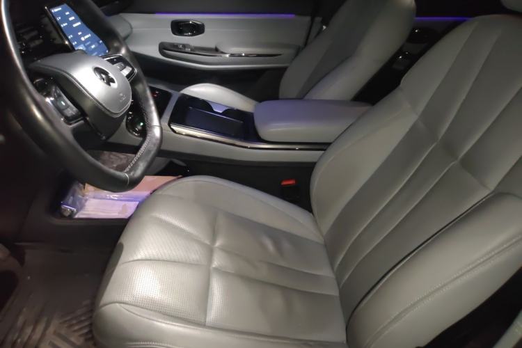 Used Nio ES8 2022 100kWh Signature Edition Seven-Seater Left Front Seat