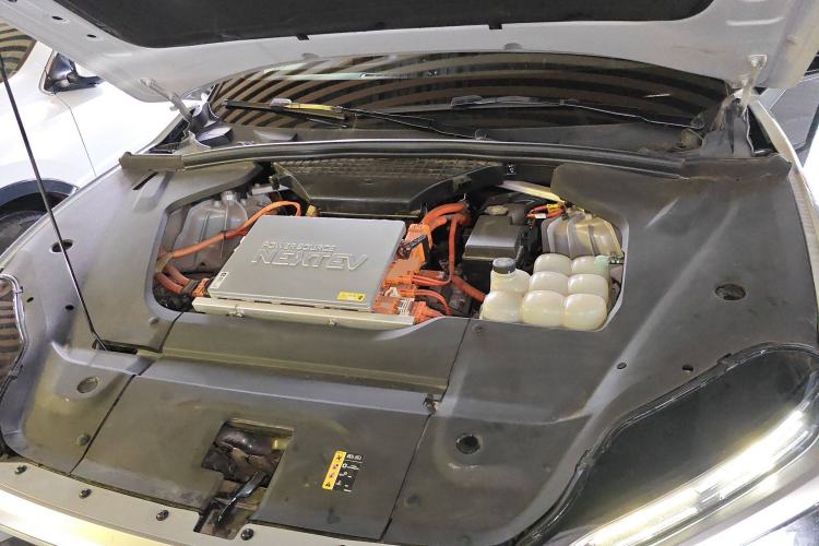 Used Nio ES8 2022 100 kWh Six-Seater Version Engine Bay