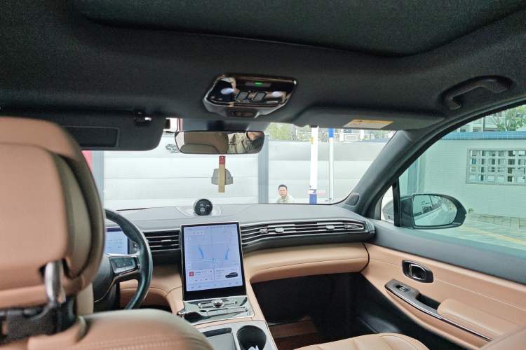 Used Nio ES8 2022 100 kWh Six-Seater Version Headliner