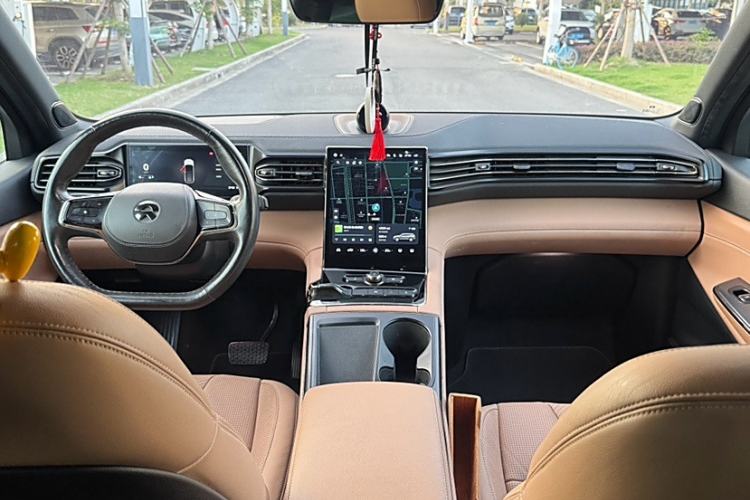 Used Nio ES8 2022 75 kWh Signature Edition Seven Seats Interior 3
