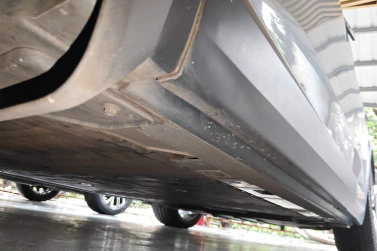 Used Nio ES8 2022 100 kWh Six-Seater Version Left Side Sill