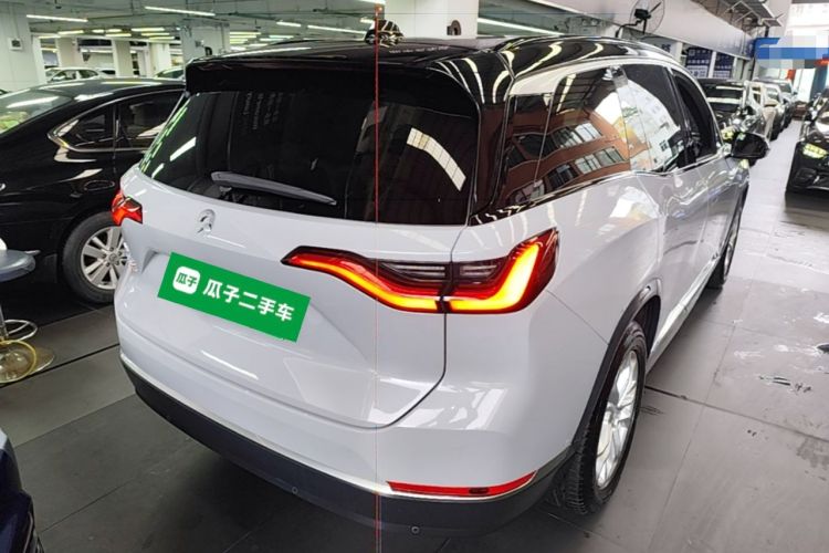 Used Nio ES8 2022 75 kWh 7-Seater Version Rear Right 45 Deg