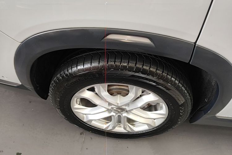 Used Nio ES8 2022 75 kWh 7-Seater Version Right Rear Wheel Hub