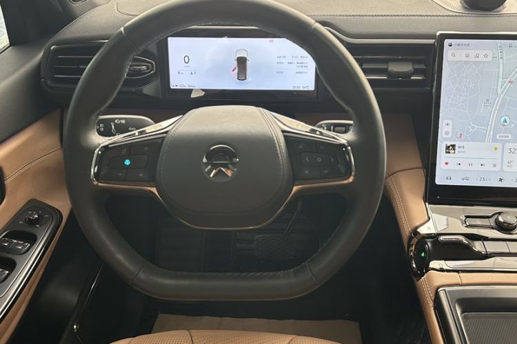 Used Nio ES8 2022 100 kWh Six-Seater Version Steering Wheel