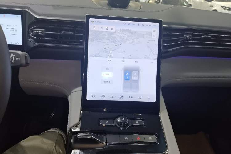Used Nio ES8 2022 100 kWh Six-Seater Version Audio And AC Panel