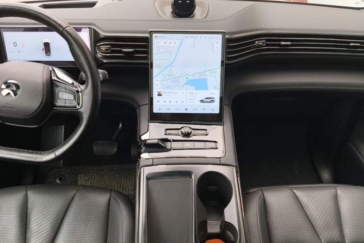 Used Nio ES8 2022 75 kWh 7-Seater Version Audio And AC Panel