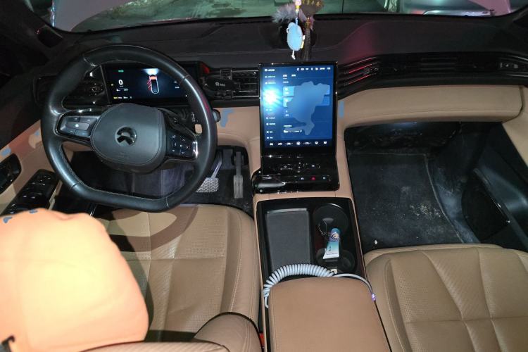 Used Nio ES8 2022 100 kWh 7-Seater Version Center Console
