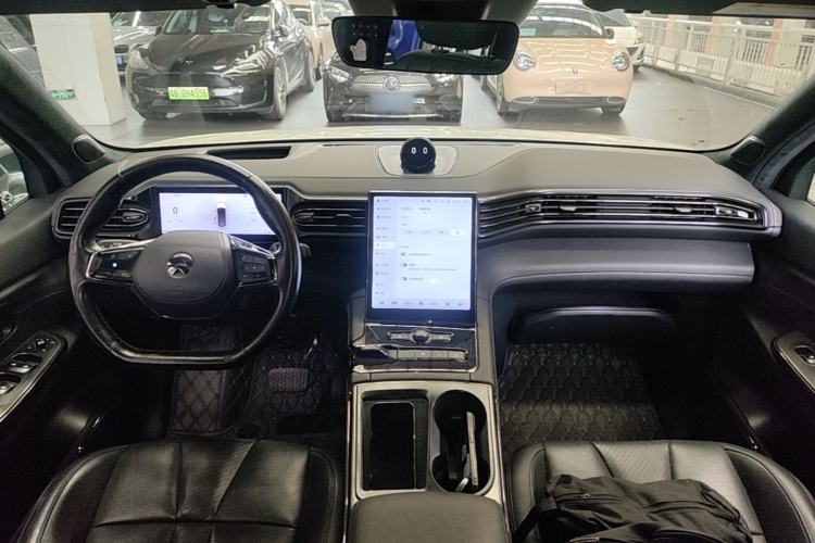 Used Nio ES8 2022 75 kWh 7-Seater Version Center Console