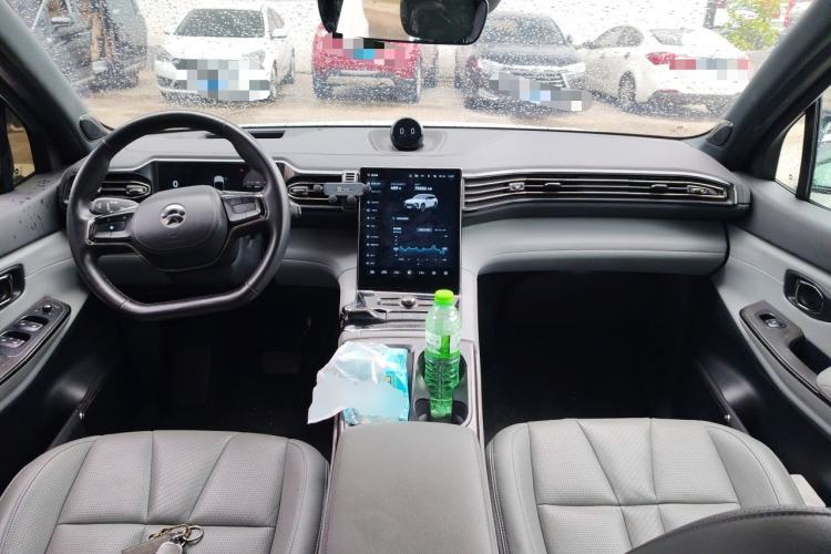 Used Nio ES8 2022 75 kWh Six-Seater Version Center Console