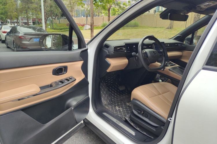 Used Nio ES8 2022 75 kWh Six-Seater Version Driver Seat