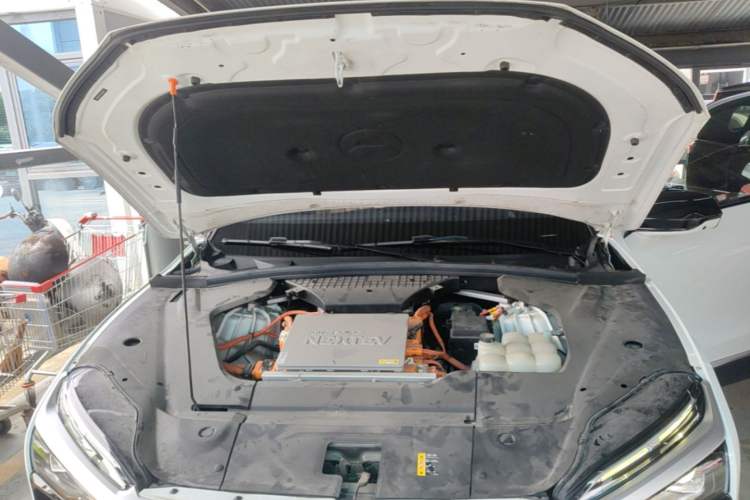 Used Nio ES8 2022 75 kWh Signature Edition Six-Seater Engine Bay