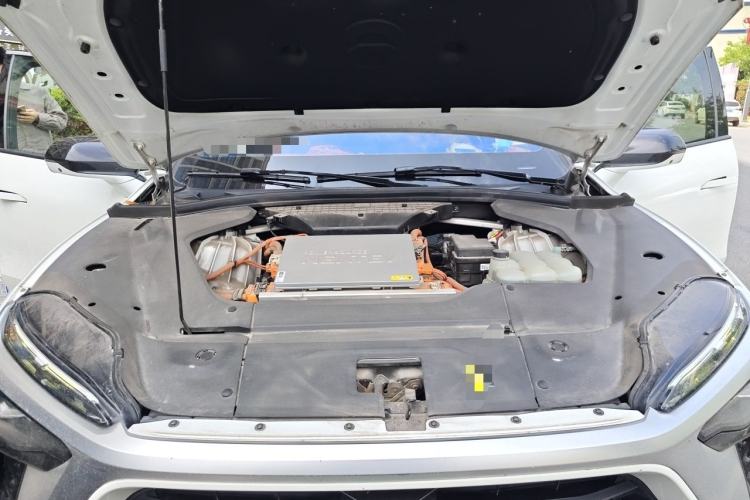 Used Nio ES8 2022 75 kWh 7-Seater Version Engine Bay