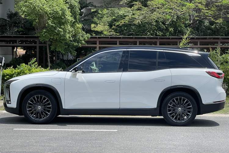 Used Nio ES8 2022 75 kWh 7-Seater Version Exterior 4