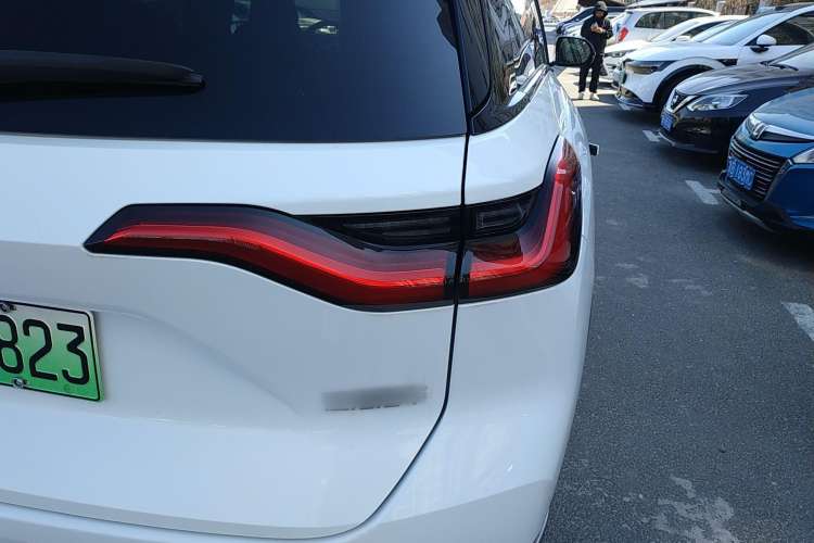 Used Nio ES8 2022 100 kWh 7-Seater Version Exterior 6