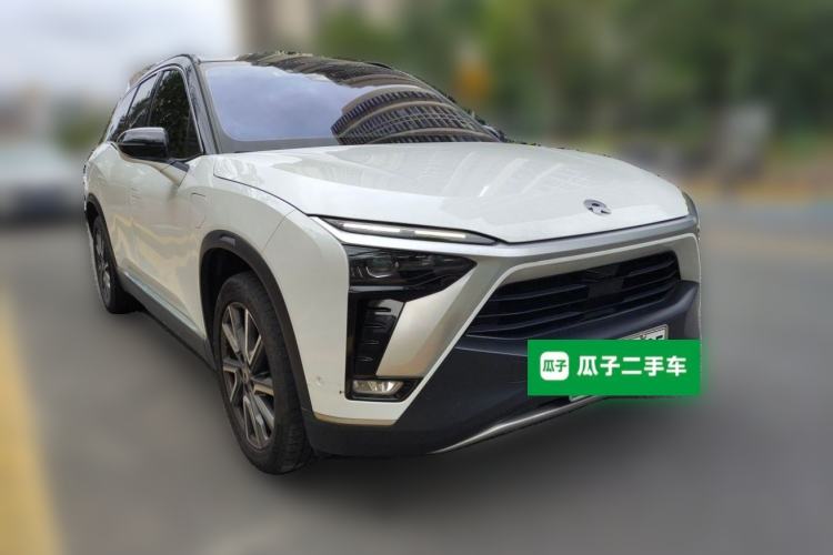 Used Nio ES8 2022 75 kWh Six-Seater Version Front Right 45 Deg