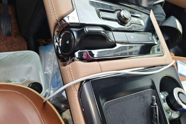 Used Nio ES8 2022 75 kWh 7-Seater Version Gear Lever