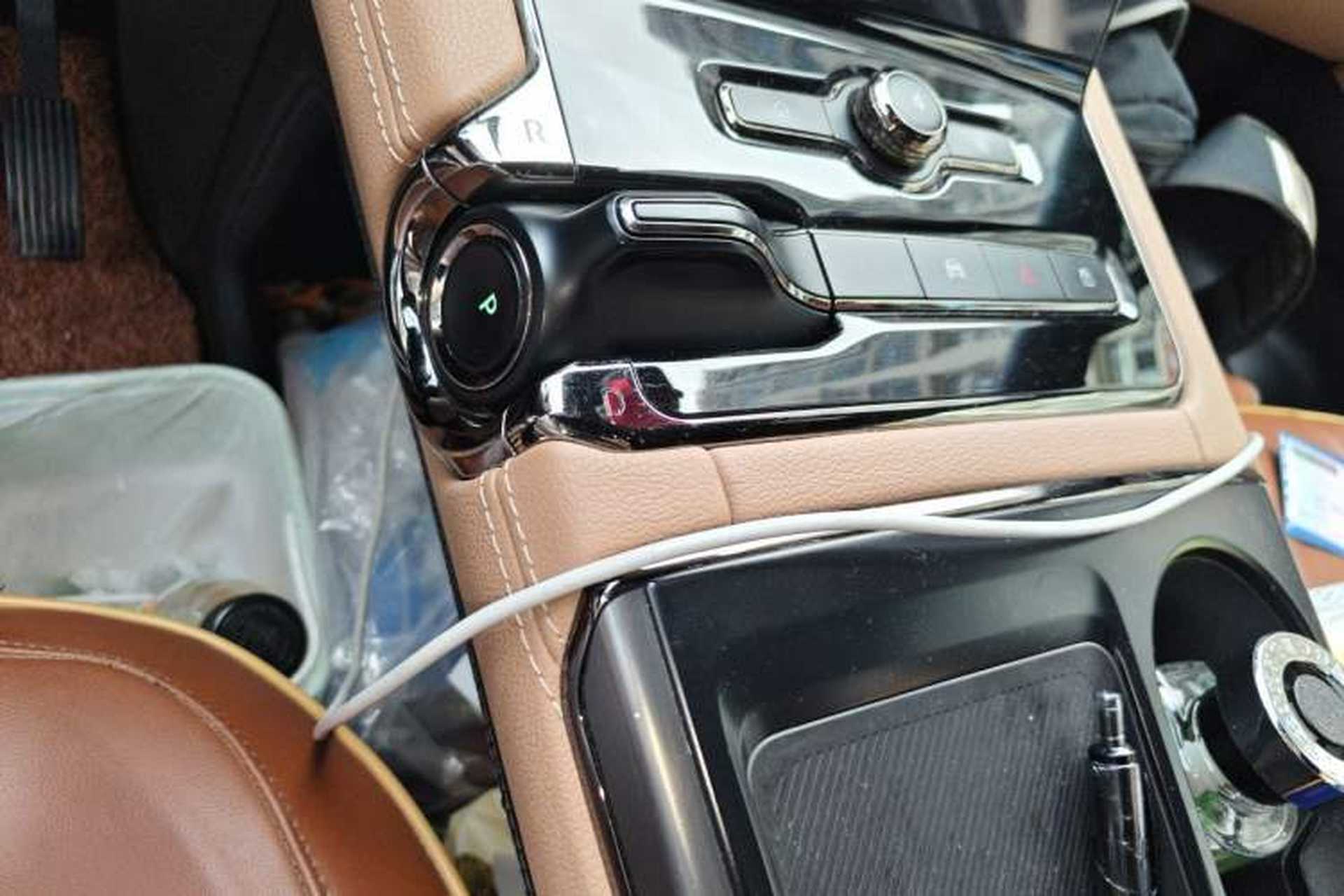 Used Nio ES8 2022 75 kWh 7-Seater Version Gear Lever