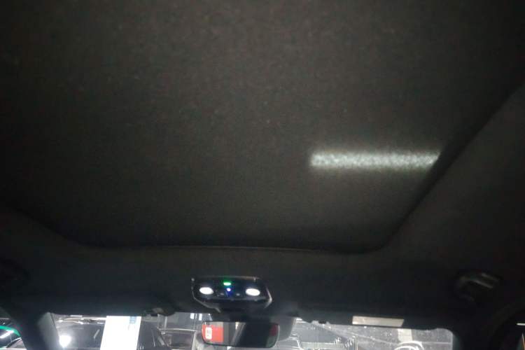 Used Nio ES8 2022 100kWh Signature Edition Seven-Seater Headliner