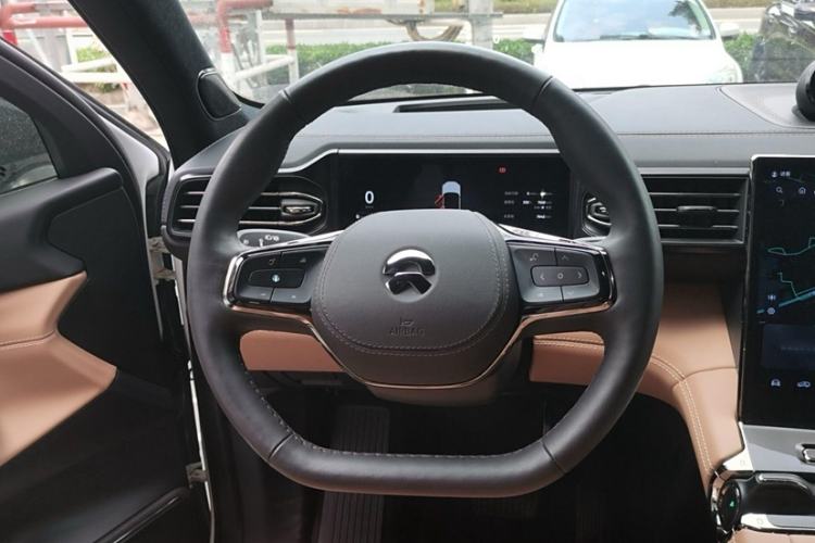 Used Nio ES8 2022 100kWh Signature Edition Seven-Seater Interior 2