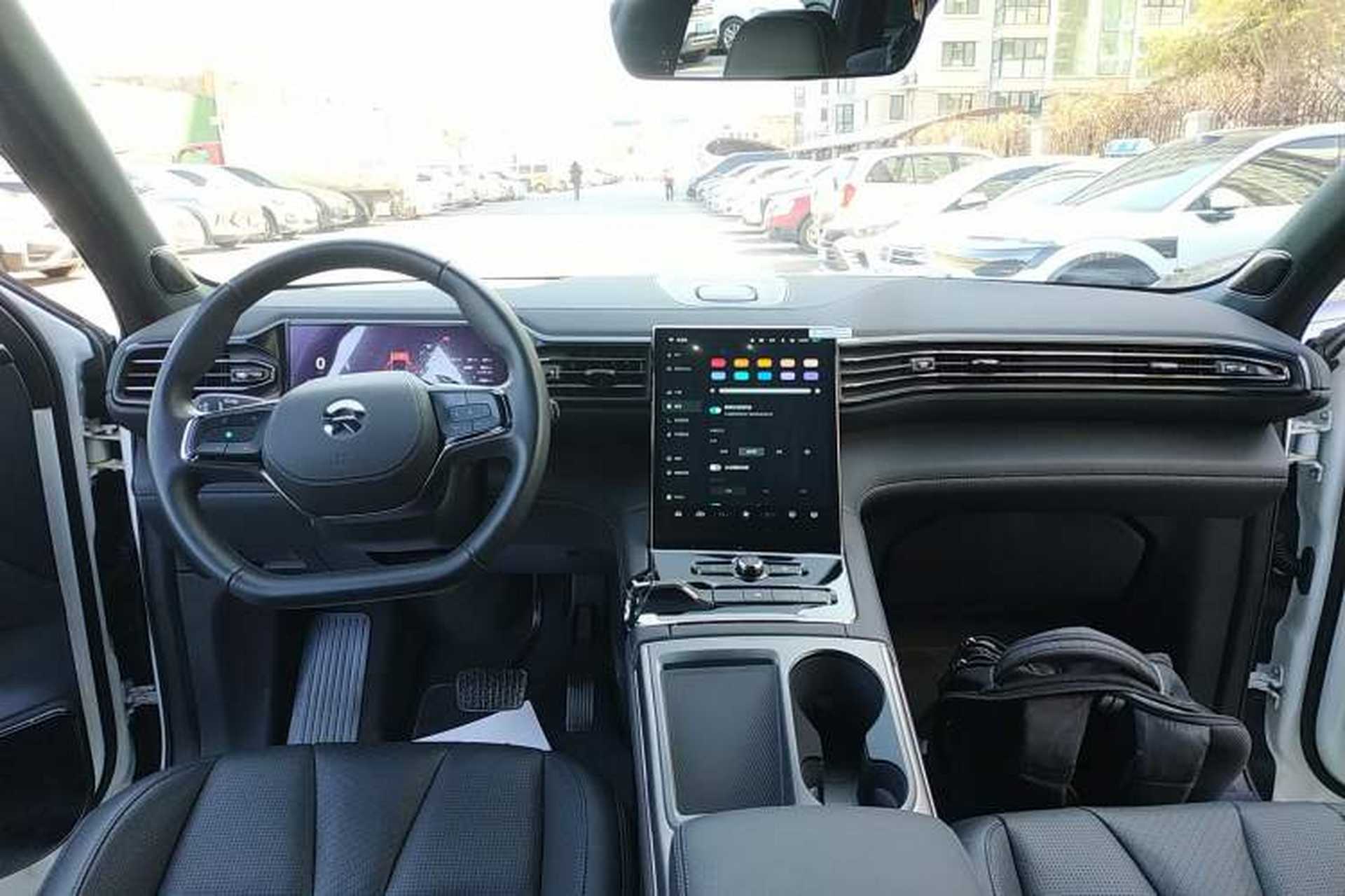 Used Nio ES8 2022 100 kWh 7-Seater Version Interior 2
