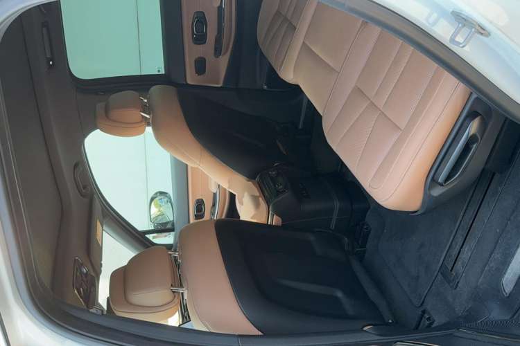 Used Nio ES8 2022 75 kWh 7-Seater Version Interior 3