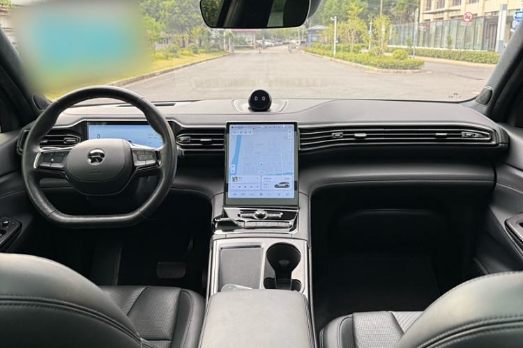 Used Nio ES8 2022 100kWh Signature Edition Seven-Seater Interior 5