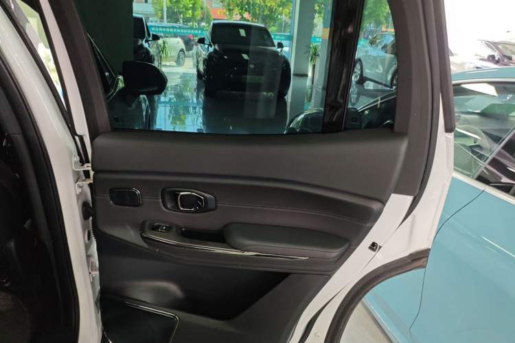 Used Nio ES8 2022 100 kWh 7-Seater Version Interior 6