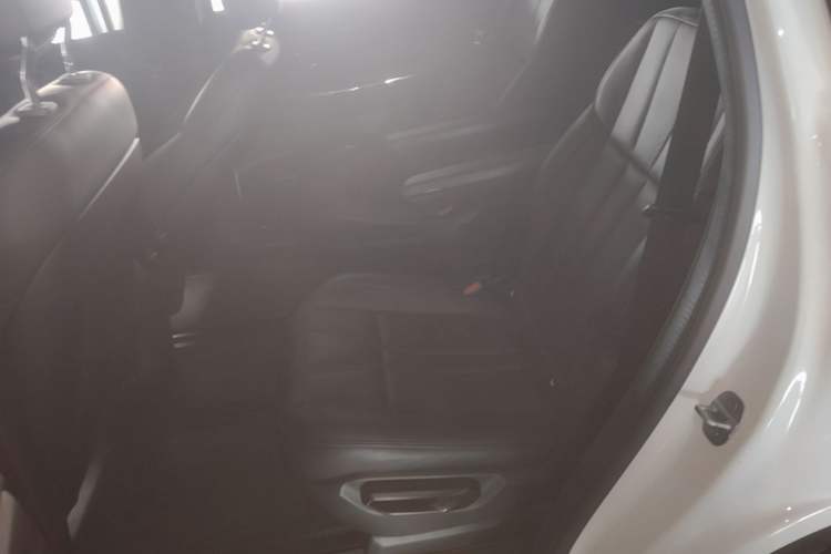 Used Nio ES8 2022 100 kWh Six-Seater Version Left Rear Seat