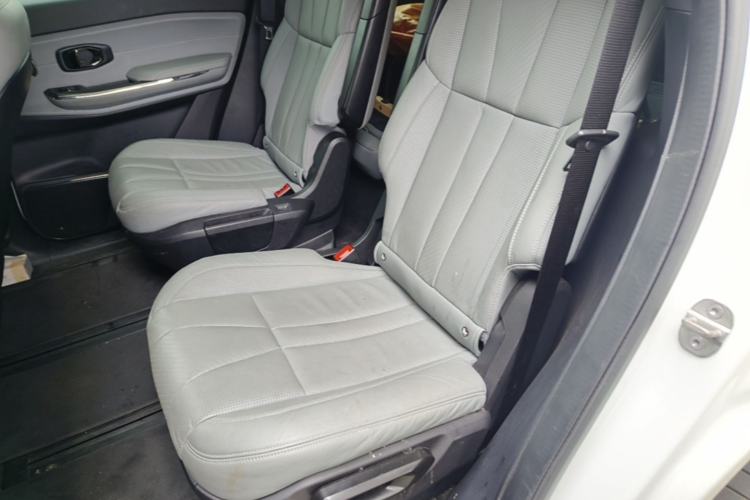 Used Nio ES8 2022 75 kWh Six-Seater Version Left Rear Seat