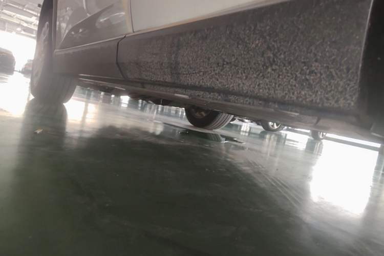 Used Nio ES8 2022 100 kWh Six-Seater Version Left Side Sill