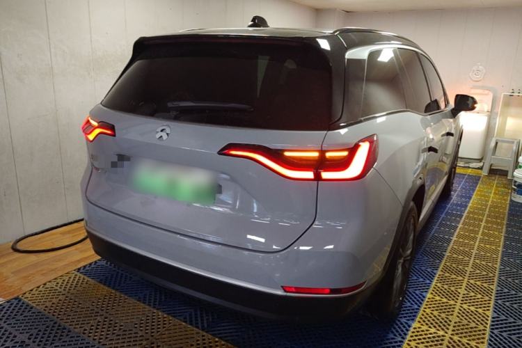 Used Nio ES8 2022 100 kWh Six-Seater Version Rear Right 45 Deg