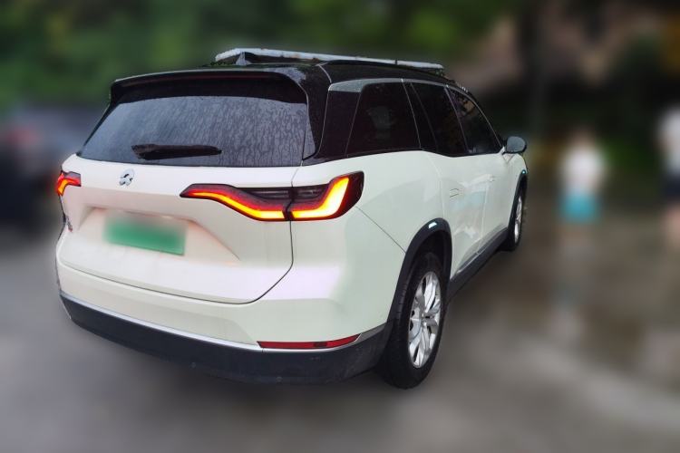 Used Nio ES8 2022 75 kWh Signature Edition Six-Seater Rear Right 45 Deg