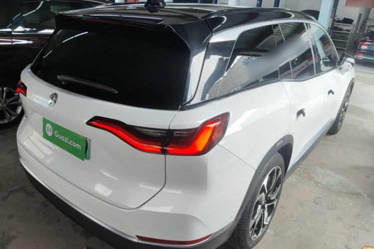 Used Nio ES8 2022 75 kWh Signature Edition Six-Seater Rear Right 45 Deg
