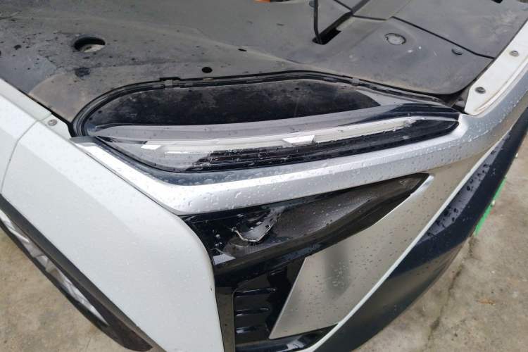 Used Nio ES8 2022 75 kWh Six-Seater Version Right Front Headlight