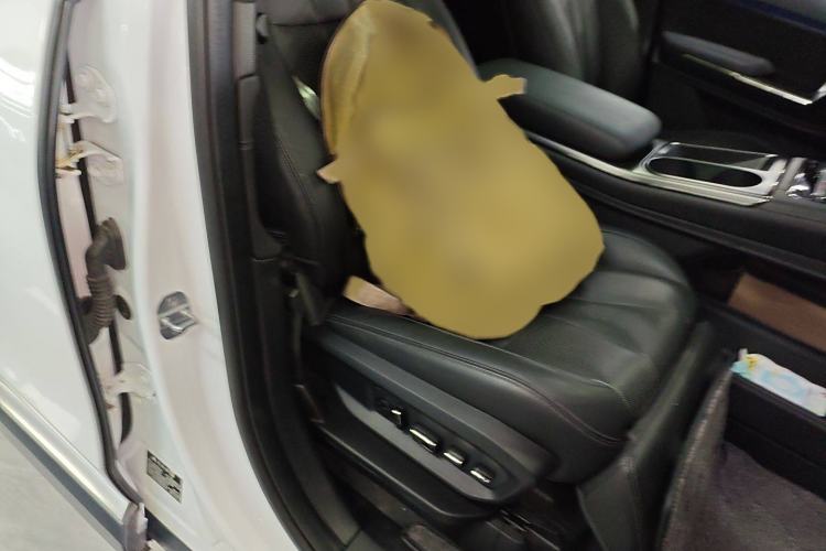 Used Nio ES8 2022 100 kWh 7-Seater Version Right Front Seat