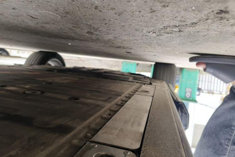 Used Nio ES8 2022 75 kWh Six-Seater Version Right Side Sill