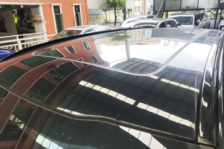 Used Nio ES8 2022 75 kWh 7-Seater Version Roof
