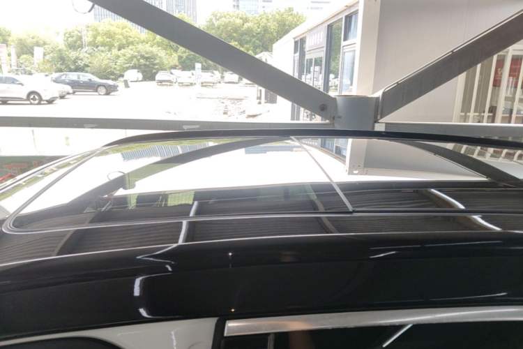 Used Nio ES8 2022 75 kWh Signature Edition Six-Seater Roof
