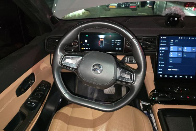 Used Nio ES8 2022 100 kWh 7-Seater Version Steering Wheel