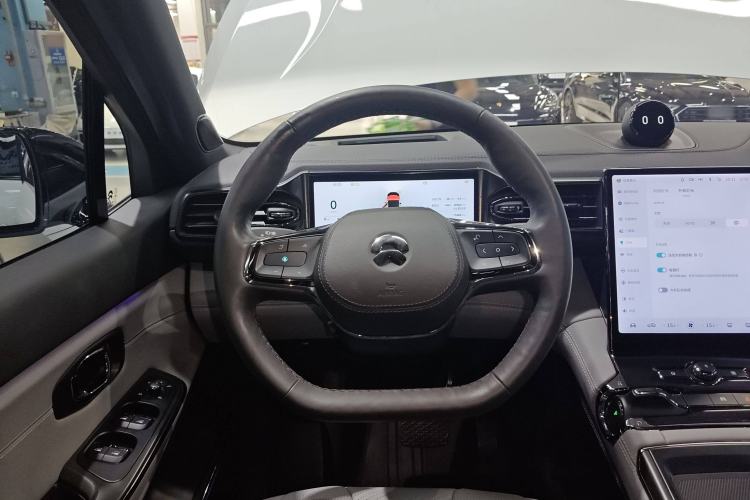 Used Nio ES8 2022 100 kWh Six-Seater Version Steering Wheel