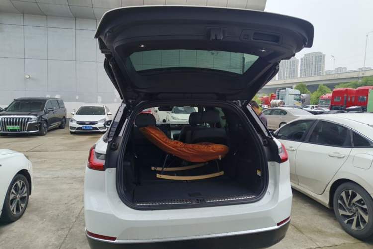 Used Nio ES8 2022 75 kWh Six-Seater Version Trunk