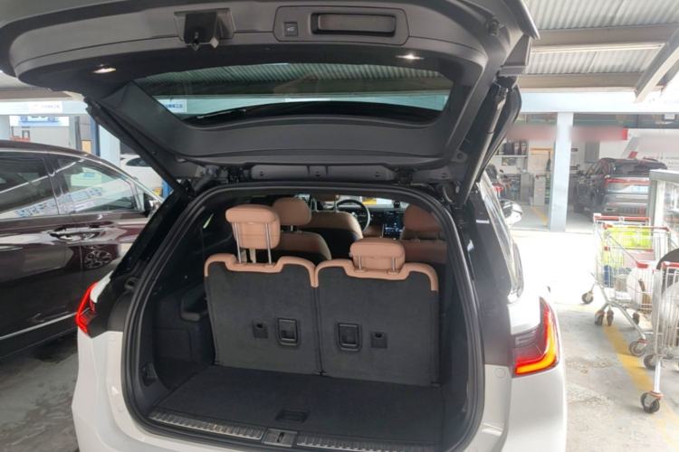 Used Nio ES8 2022 75 kWh Signature Edition Six-Seater Trunk