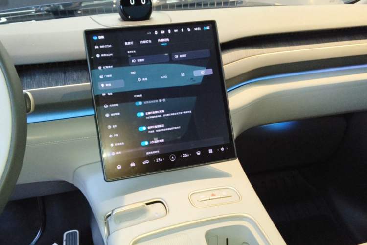 Used Nio ES8 2023 100kWh Audio And AC Panel