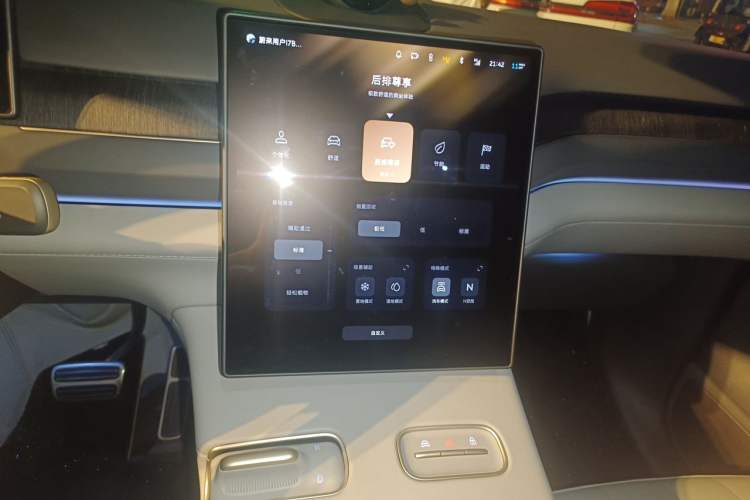 Used Nio ES8 2023 75 kWh Executive Edition Audio And AC Panel