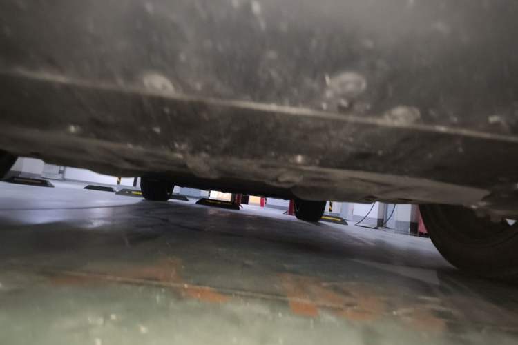 Used Nio ES8 2023 75 kWh Executive Edition Chassis Front