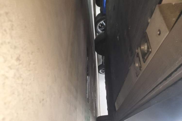 Used Nio ES8 2023 75 kWh Chassis Front Left