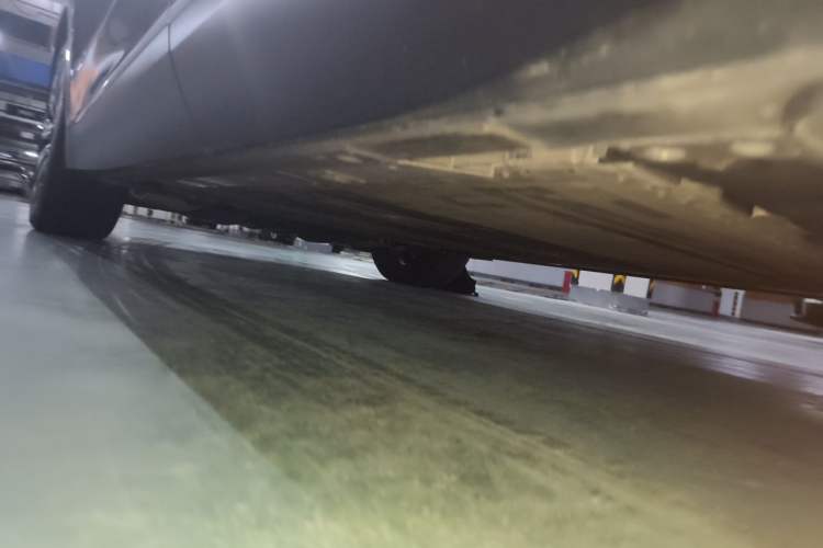 Used Nio ES8 2023 75 kWh Executive Edition Chassis Front Left
