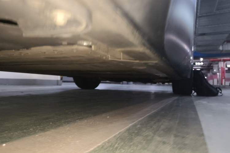 Used Nio ES8 2023 75 kWh Executive Edition Chassis Front Right